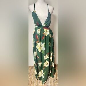 Miss Avenue Green Vibrant Floral Maxi Sundress With Side Slit
Size Medium